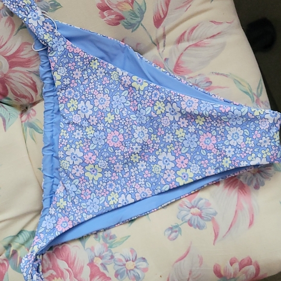 Frankies Bikini Bottom - Picture 1 of 5